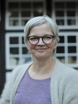 1. Vorsitzende Julia W&uuml;bben Array